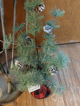 Load image into Gallery viewer, Buffalo Check Sparkle Pint Tree 18"